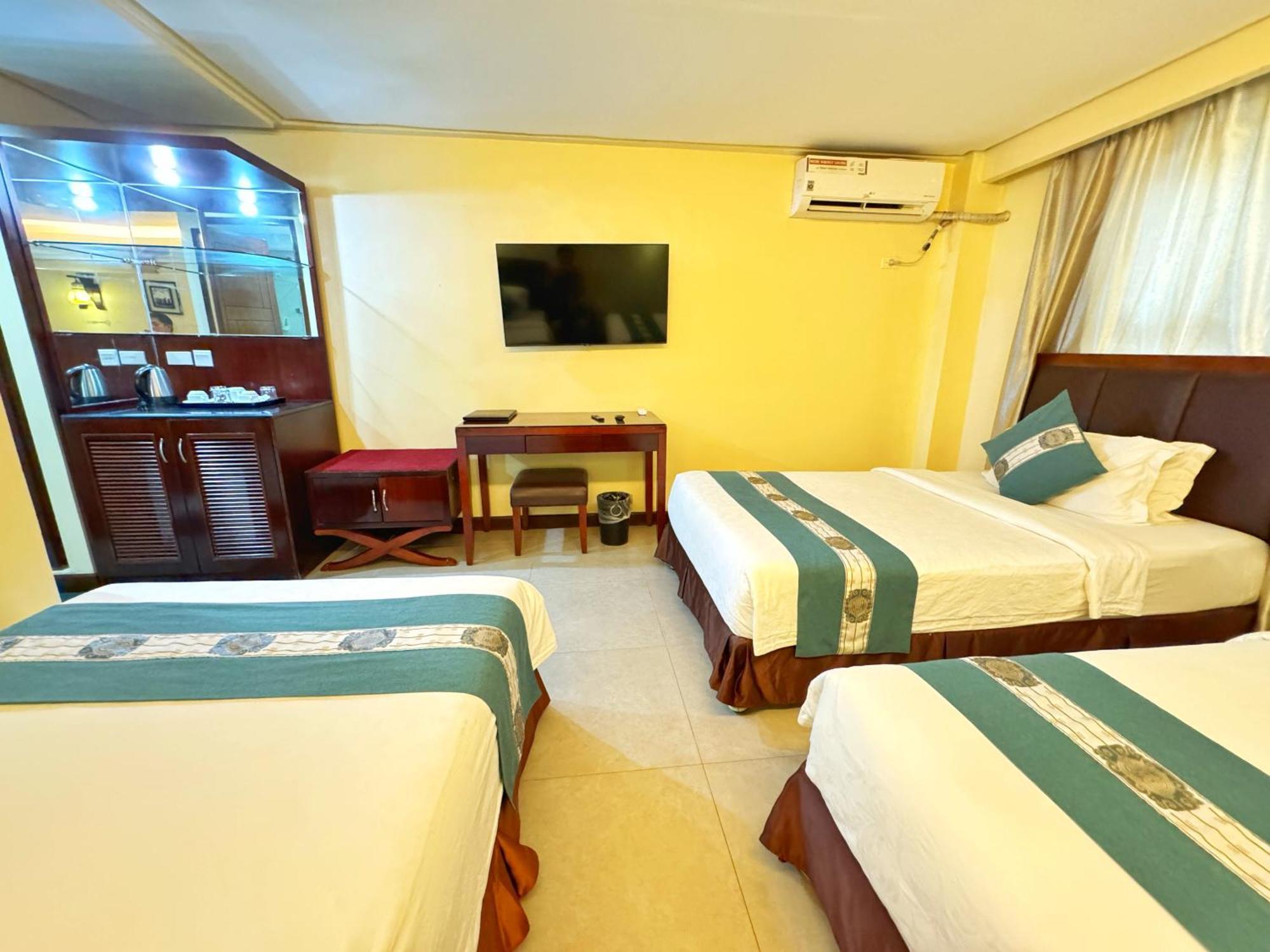 Golden Phoenix Hotel Boracay Manoc-Manoc Exterior photo