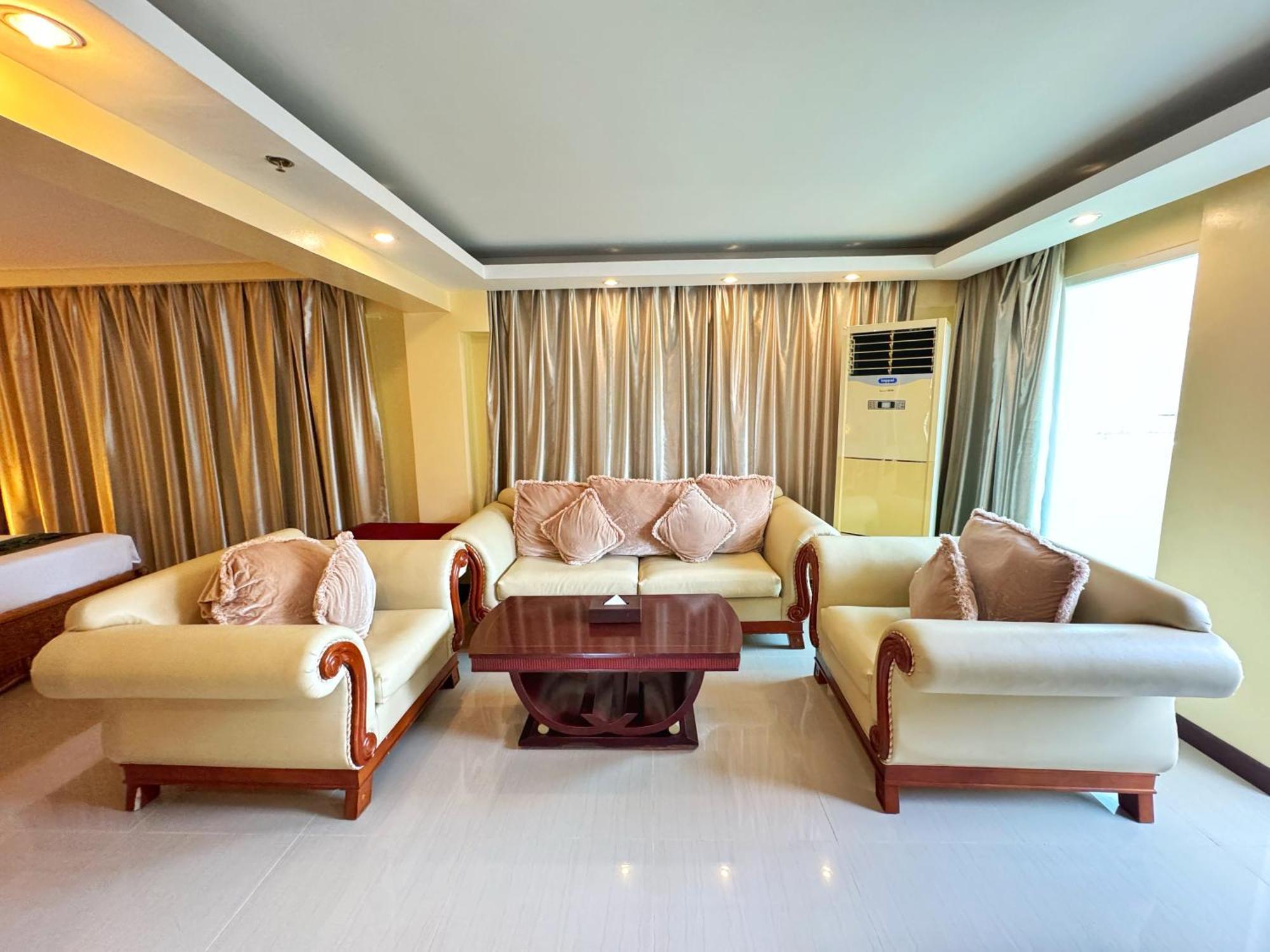 Golden Phoenix Hotel Boracay Manoc-Manoc Exterior photo