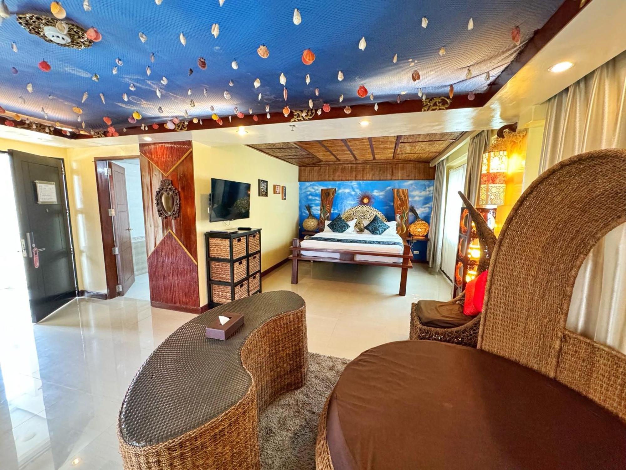 Golden Phoenix Hotel Boracay Manoc-Manoc Exterior photo