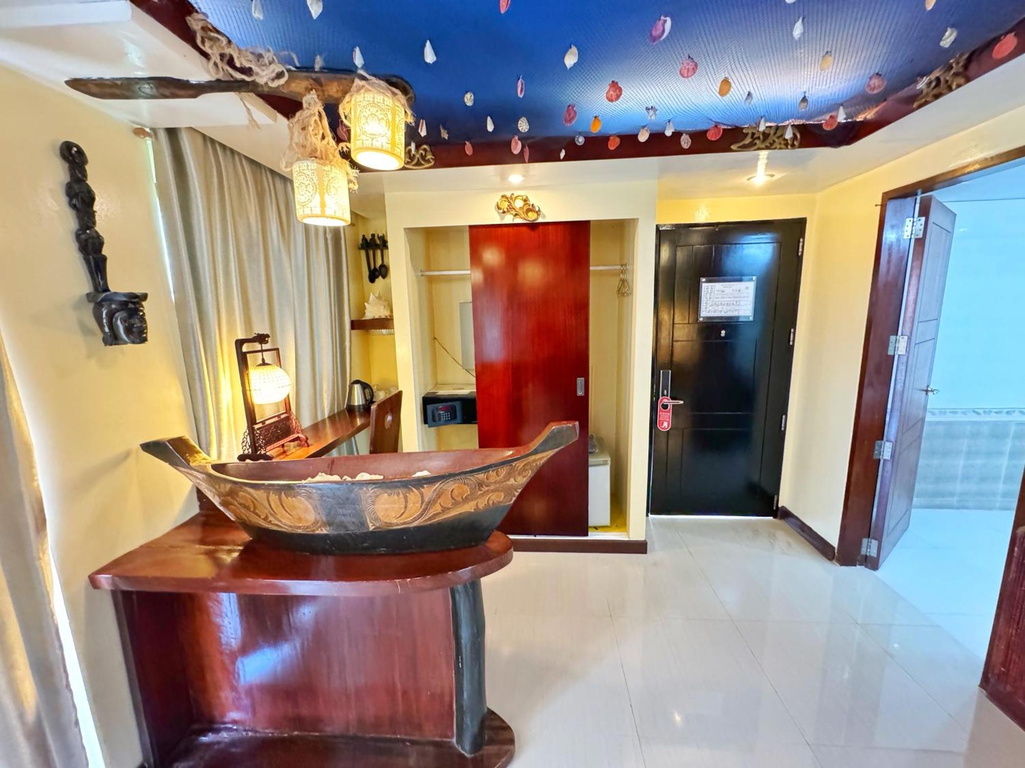 Golden Phoenix Hotel Boracay Manoc-Manoc Exterior photo