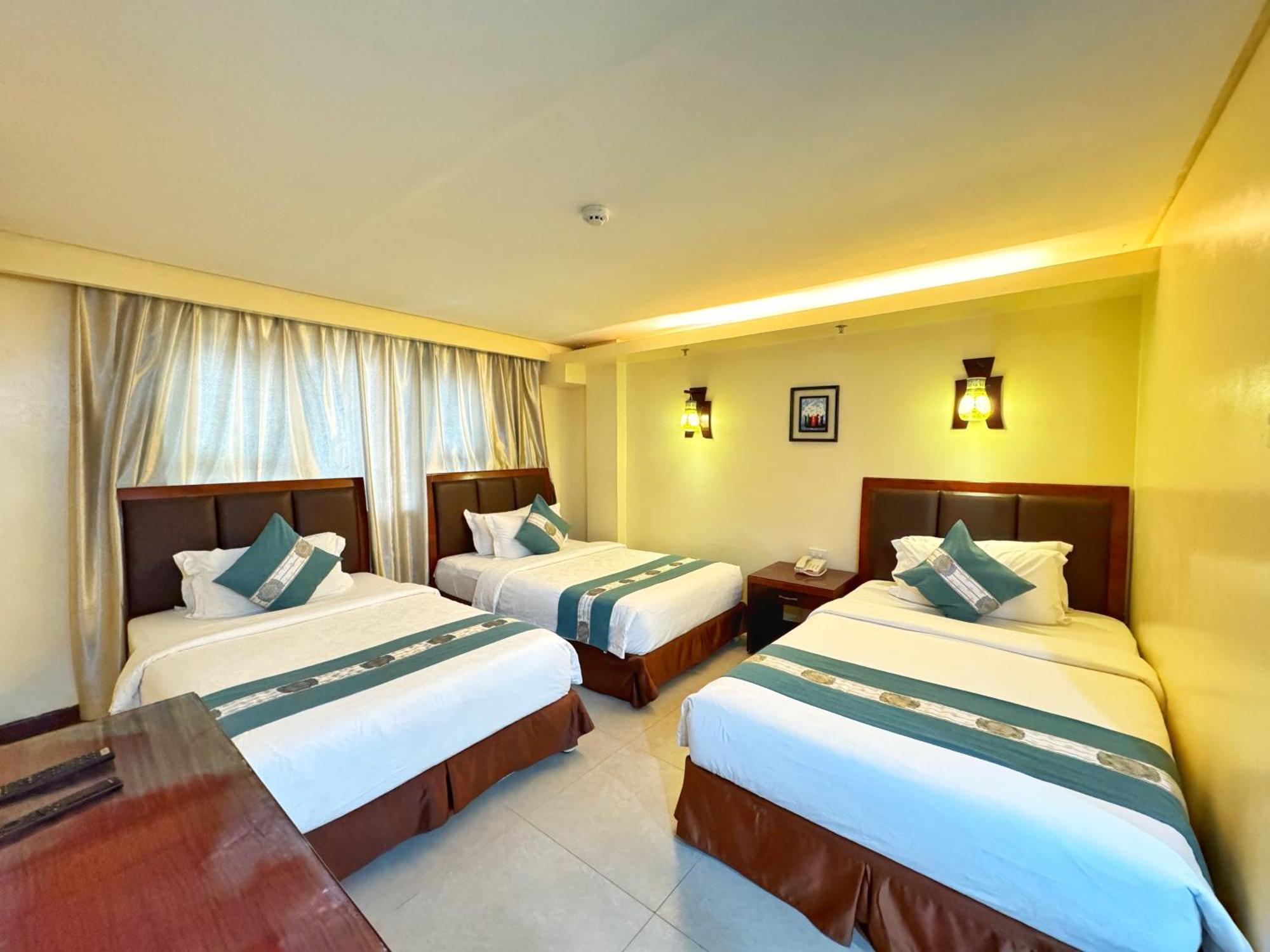 Golden Phoenix Hotel Boracay Manoc-Manoc Exterior photo